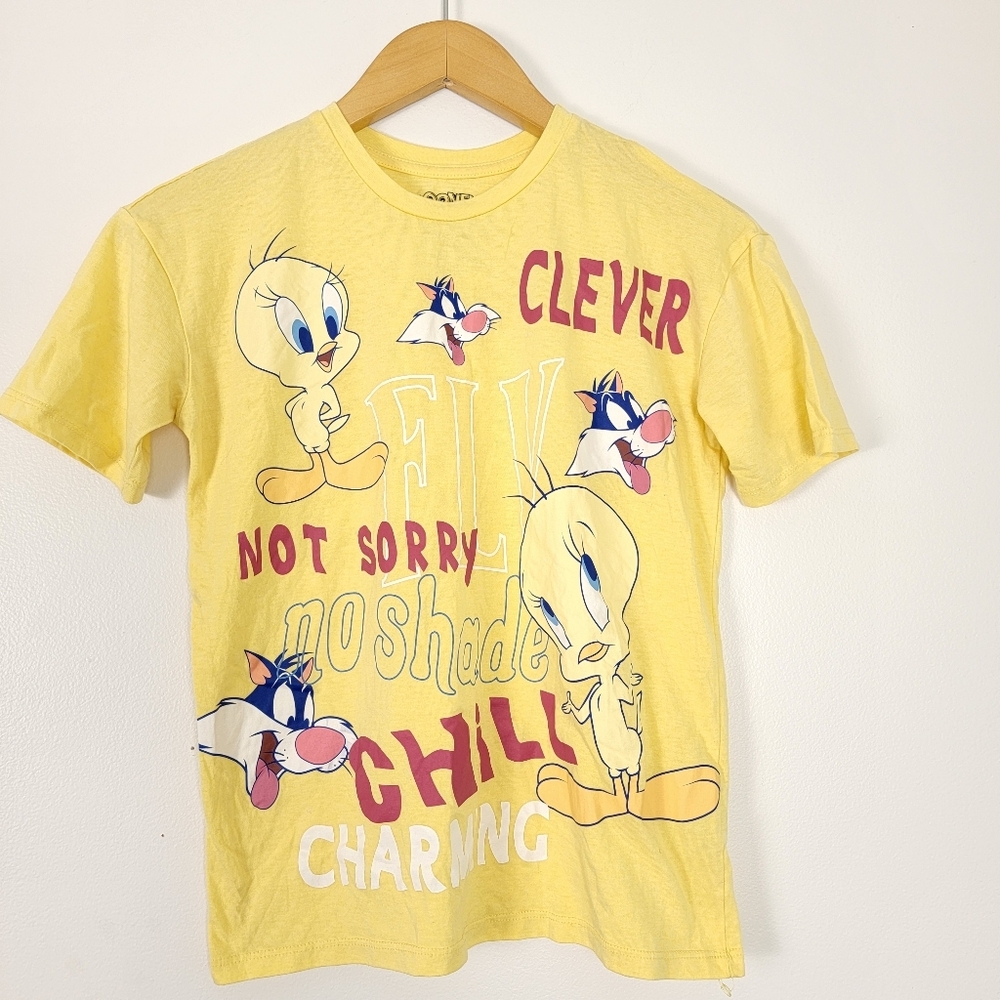 Looney Tunes Tweety Bird Sylvester Warner Bros Yellow Baby Tee Shirt XS